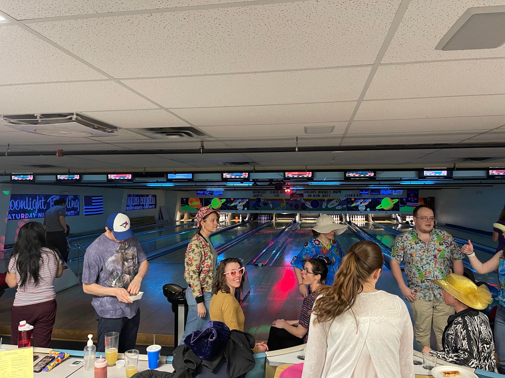 How to Throw a Successful Company Bowling Party